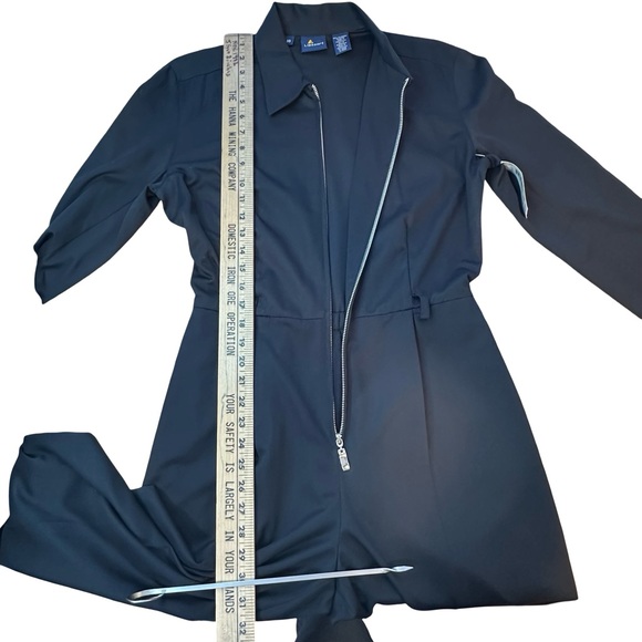 LIZ CLAIBORNE LizSport Zip Front Black Jumpsuit Size 10 - Picture 13 of 17